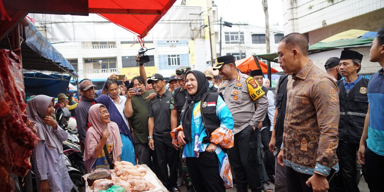 Hj.Eva Dwiana Lakukan Sidak Disejumlah Pasar