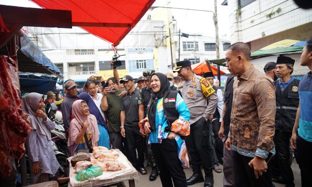 Hj.Eva Dwiana Lakukan Sidak Disejumlah Pasar