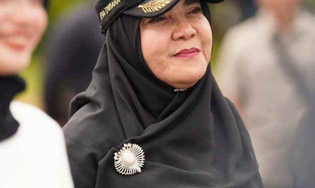 WaliKota dan Wakil Walikota Bandar Lampung Terpilih Eva Dwiana dan Deddy Amarullah Mengikuti Gladi Bersih Pelantikan di Halaman Monumen Nasional (Monas), Gambir, Jakarta Pusat