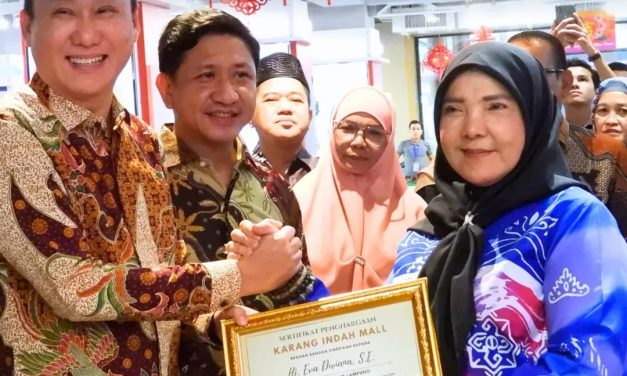 Walikota Bandar Lampung, Hj. Eva Dwiana Meresmikan Pembukaan Karang Indah Mall (KIM)