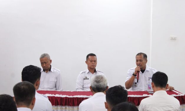 Kalapas Kotaagung Sampaikan Hal-hal yang menjadi Atensi Pimpinan dalam Rapat Dinas Pegawai