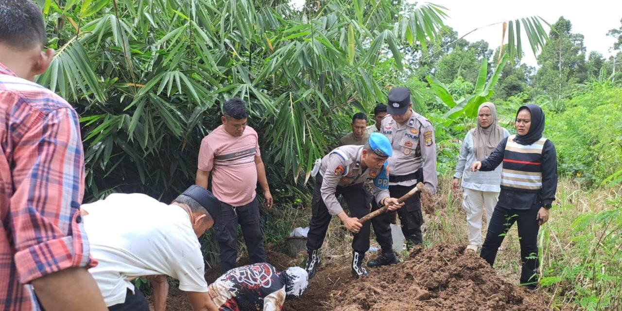 Inafis Polres Tanggamus Rampungkan Identifikasi Mayat Pria di Pasar Madang, Polsek Kota Agung Lanjutkan Pemakaman