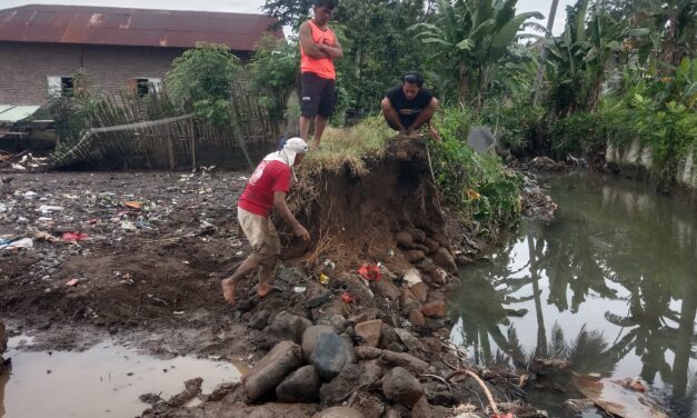 Talud Dibiarkan Rusak, Warga Pasar Madang Jadi Korban Kebanjiran