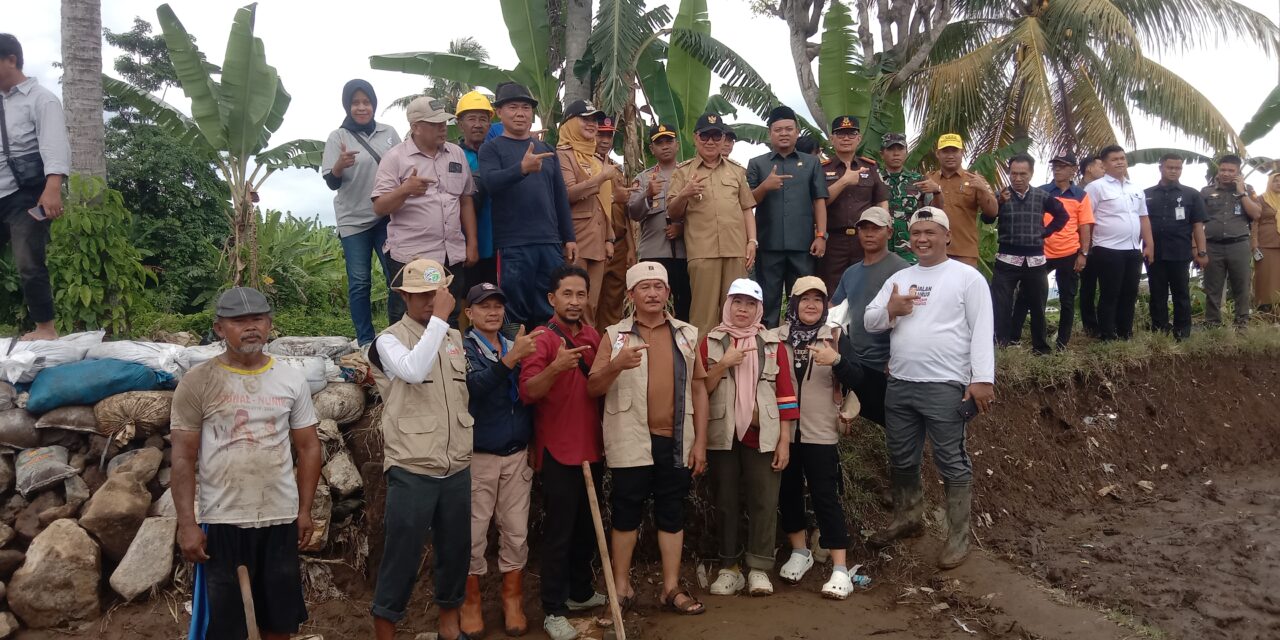 Tanggul Jebol Pasar Madang: Aparat, Pemda, dan Warga Bergerak Cepat, Upaya Penanganan Darurat Dimulai