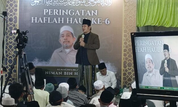 Menebar Cahaya Kesalehan: Pesan Menyentuh Ustadz Zaky Mubarok dalam Lautan Doa di Jakarta Timur