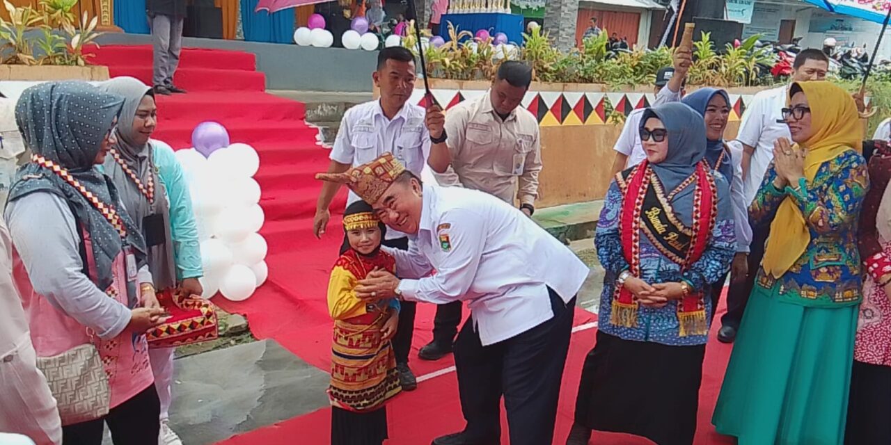 Hujan Tak Surutkan Semangat, Bupati Tanggamus Hadiri Gebyar TK di Taman Kota Agung