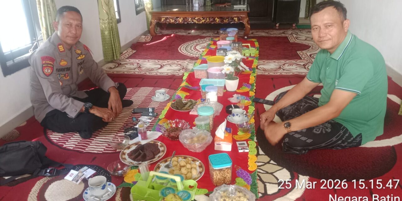 Momen Idul Fitri 1447 H, Kapolsek Kotaagung Silaturahmi di Kediaman Mirza S.E