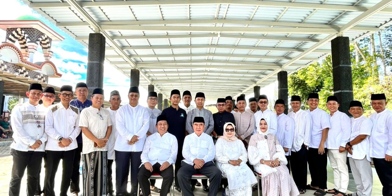 Bupati Tanggamus Saksikan Penyembelihan Hewan Kurban, 7 Sapi dan 28 Kambing Disalurkan untuk Warga Kurang Mampu