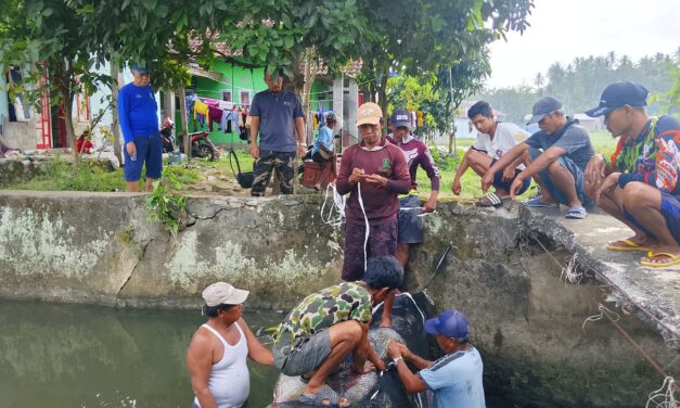 Aksi Nyata Jumat Bersih Kali Begho, Lurah Apriliani Taurusia Perkuat Sinergi Warga Hadapi Ancaman Banjir