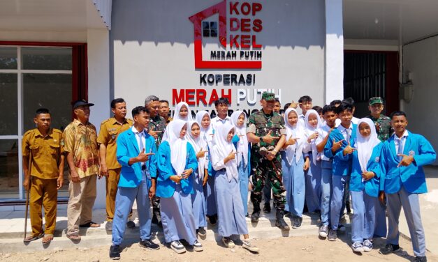 Pangdam XXI/Raden Inten Tinjau KDKMP di pekon tampang Muda kecamatan Pematang Sawa, Pastikan Kapal Motor Laut Dukung Distribusi Logistik Wilayah Terpencil