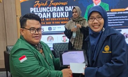 Viral! Mahasiswa Ahli Gizi dan Ahli Pengobatan Gratis Sedunia Banjir Pujian Bedah Buku Skala International di UI