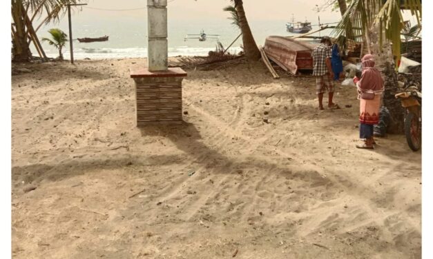 BREAKING NEWS: Hujan Abu Vulkanik Gunung Anak Krakatau Guyur Pematang Sawa, Bupati Tanggamus Instruksikan Jajaran Bergerak