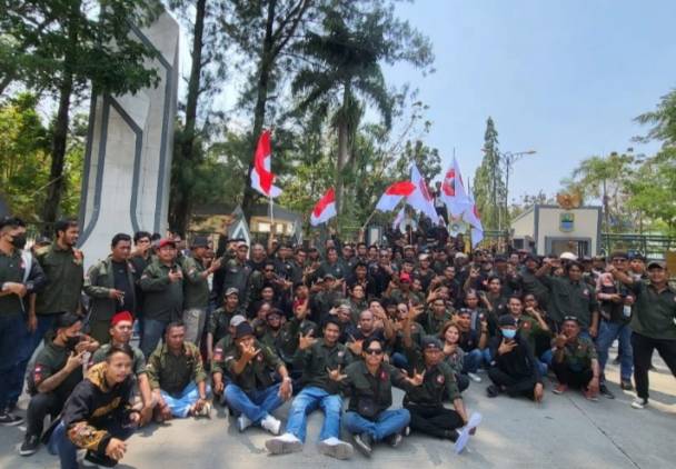 SKANDAL MIGAS RP 2 TRILIUN: Mandor Baya Bakal Kerahkan 500 Massa Tri Nusa Datangi Kejagung RI 15 Oktober, Desak Aktor Intelektual Pemkot Bekasi Diperiksa!*